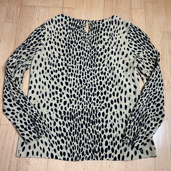 J. Crew Cheetah Print Long Sleeve Blouse, Keyhole Back - Size 2 - Picture 5 of 9